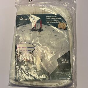 Vintage 8 piece Christmas placemat set for embroidery NWT new